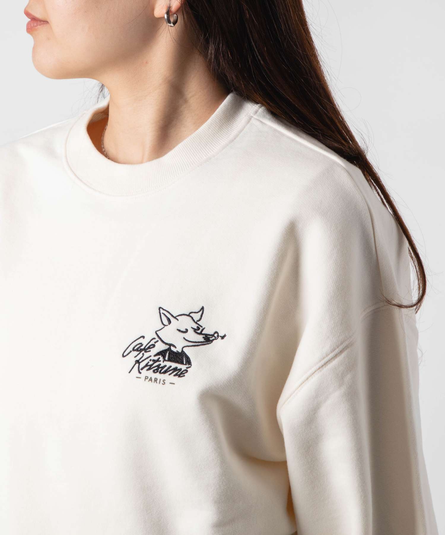 Maison Kitsune MAISON KITSUNE Maison Kitsune MAISON KITSUNE CKMU00301KM0330 Sweat CAFE KITSUNE FOX RELAX SWEATSHIRT Men's Women's Tops Long Sleeve