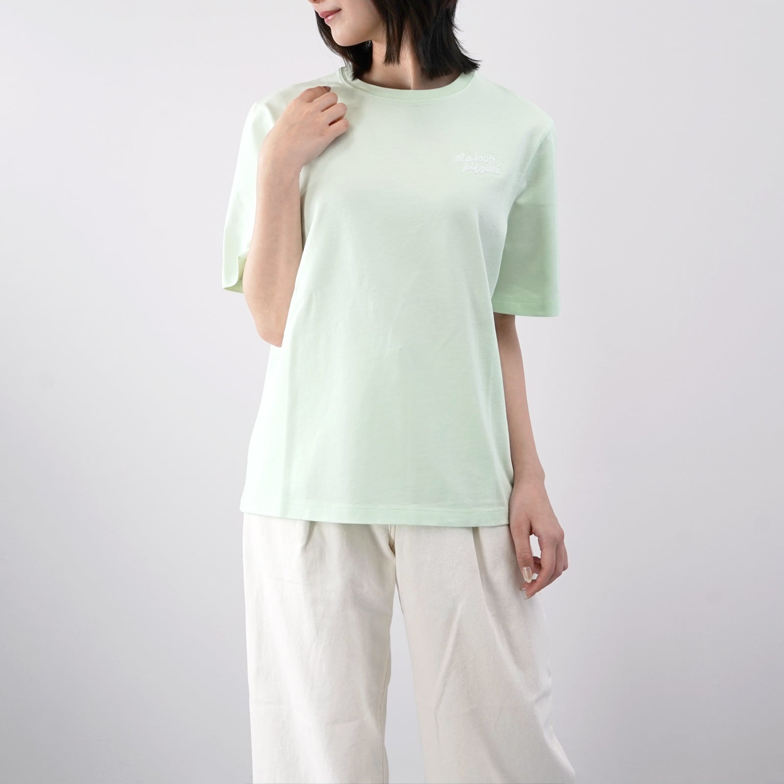 メゾンキツネ MAISON KITSUNE ハンドライティングロゴ 半袖Tシャツ MW00126 （ミントアイス） ミントアイス
