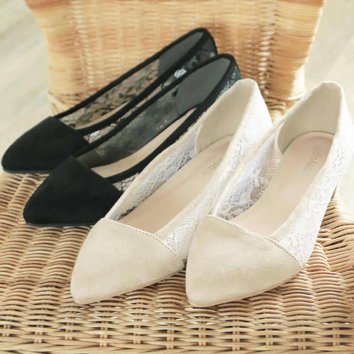 Mashugirl [4E wide/large size] Lace material pointed toe pumps