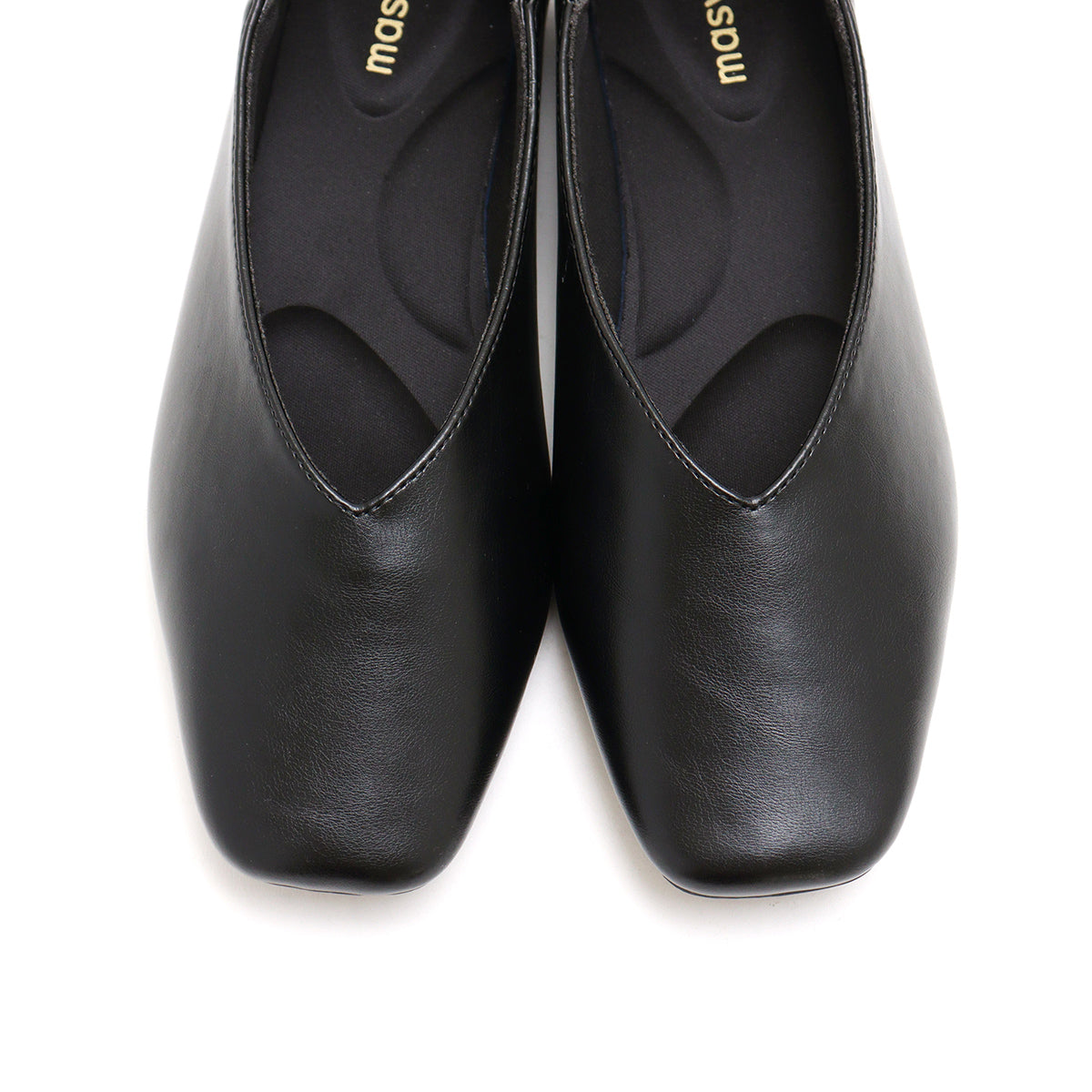 Mashugirl masyugirl [4E wide/large size] Square toe V-cut flat pumps