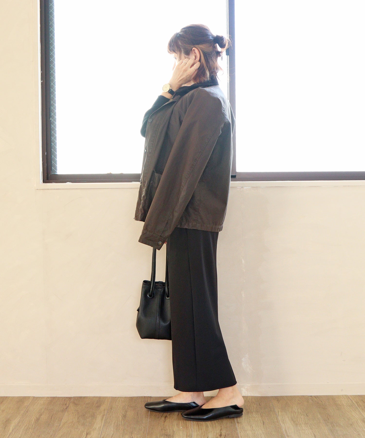 Mashugirl masyugirl [4E wide/large size] Square toe V-cut flat pumps