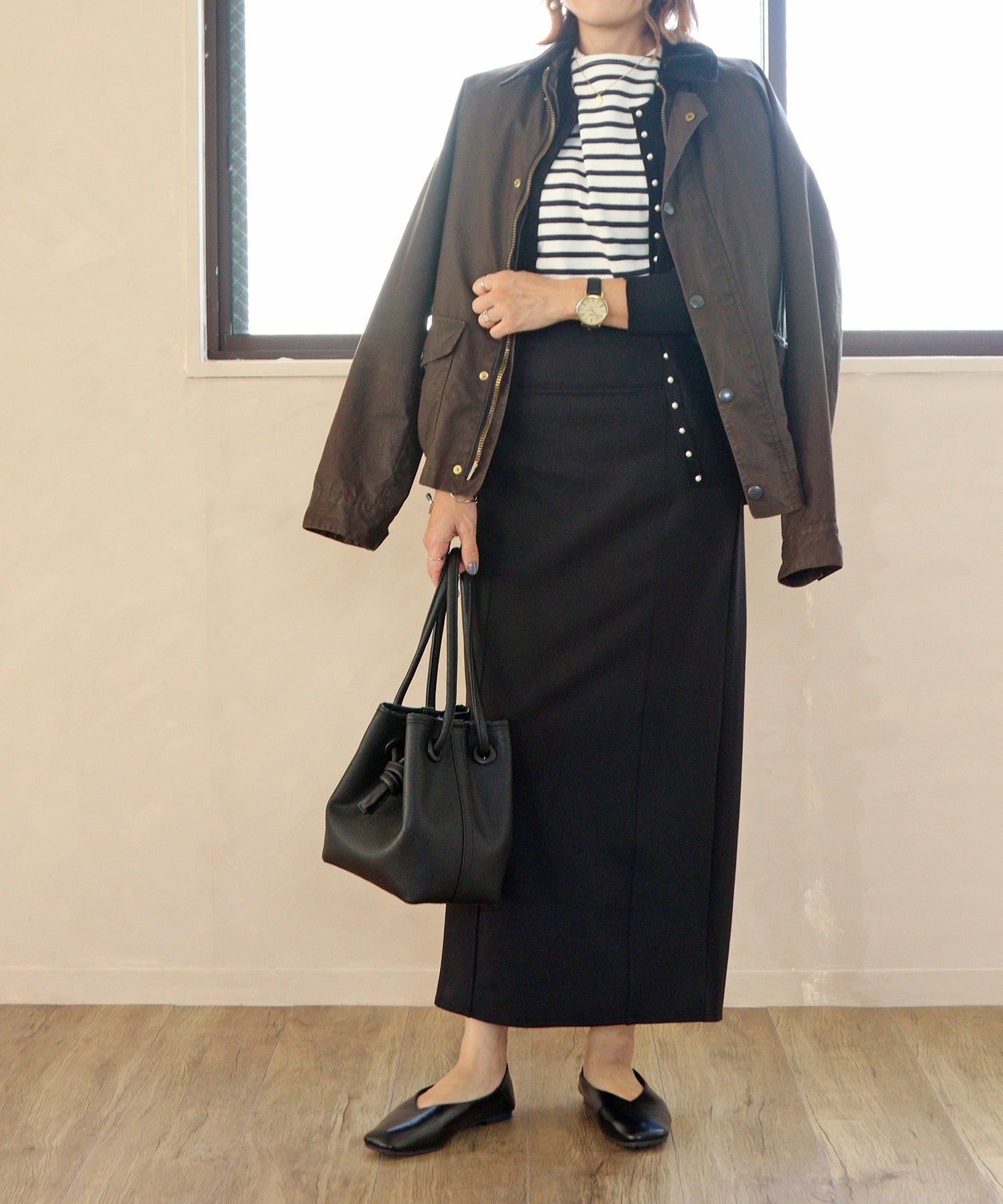 Mashugirl masyugirl [4E wide/large size] Square toe V-cut flat pumps