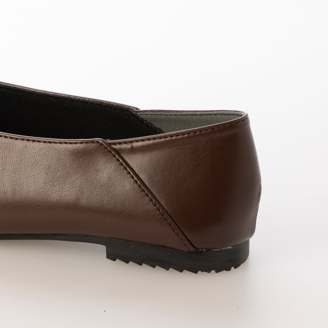Mashugirl masyugirl [4E wide/large size] Square toe V-cut flat pumps