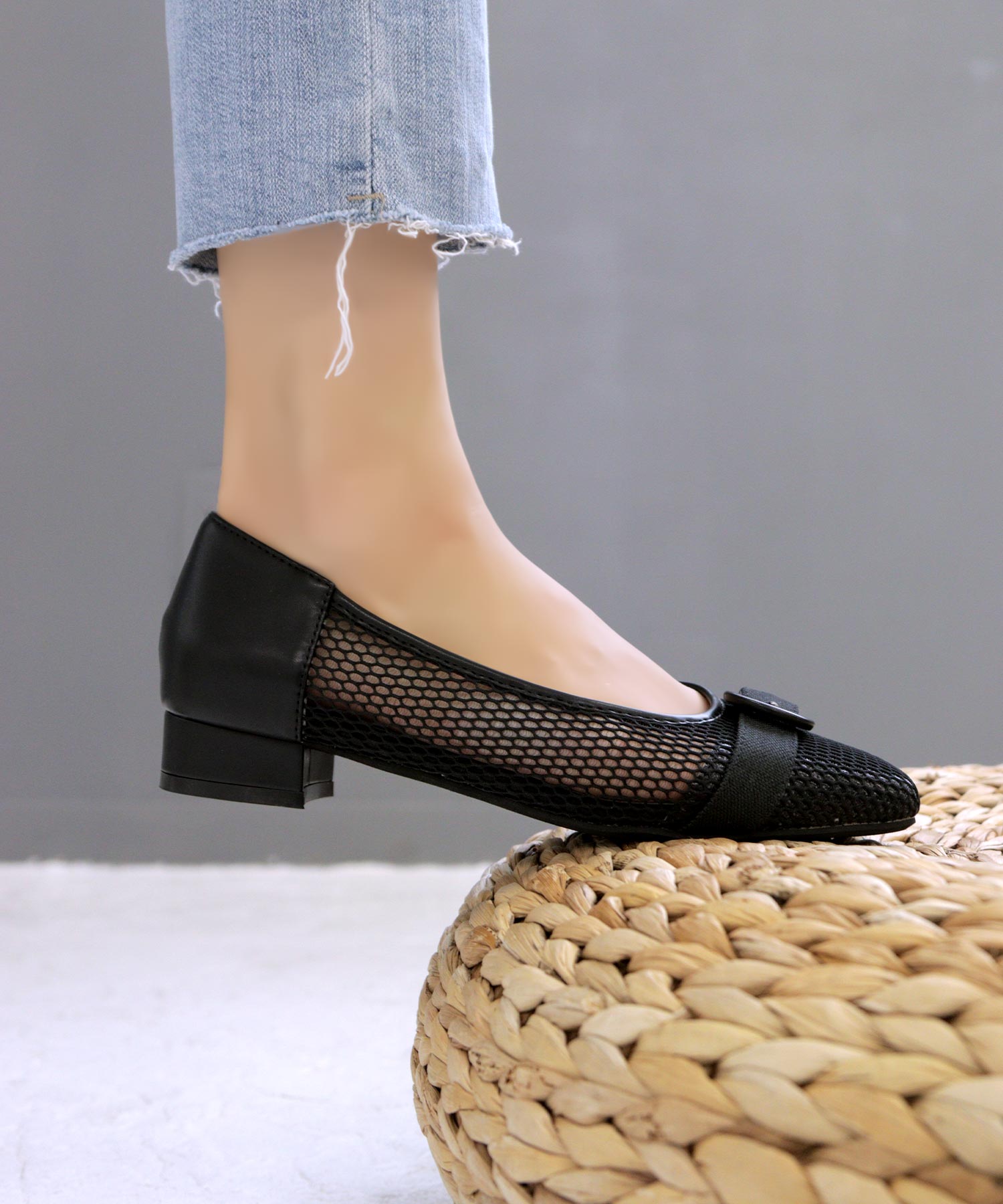 Mashugirl masyugirl [4E wide/large size] 2.5cm heel mesh pumps