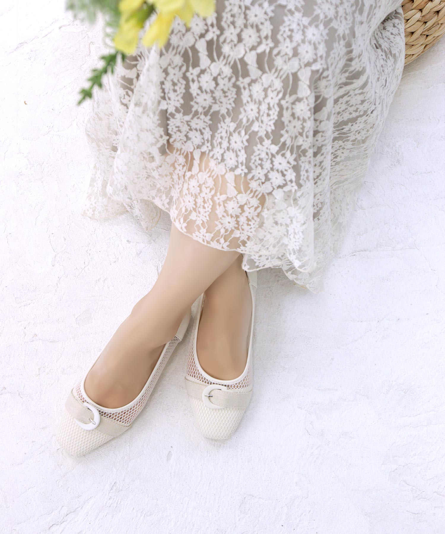 Mashugirl masyugirl [4E wide/large size] 2.5cm heel mesh pumps