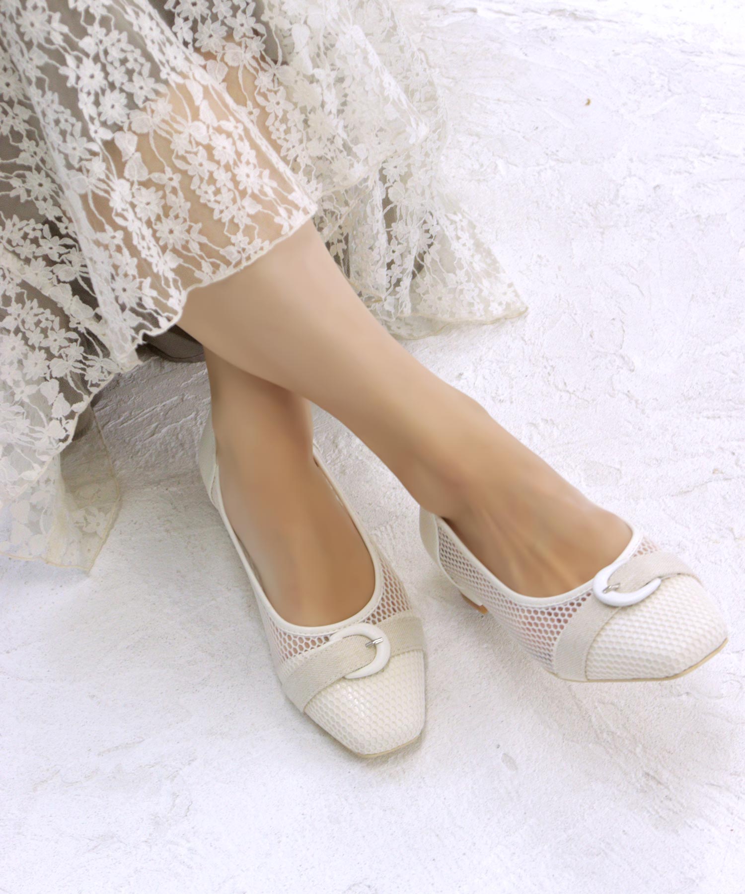 Mashugirl masyugirl [4E wide/large size] 2.5cm heel mesh pumps