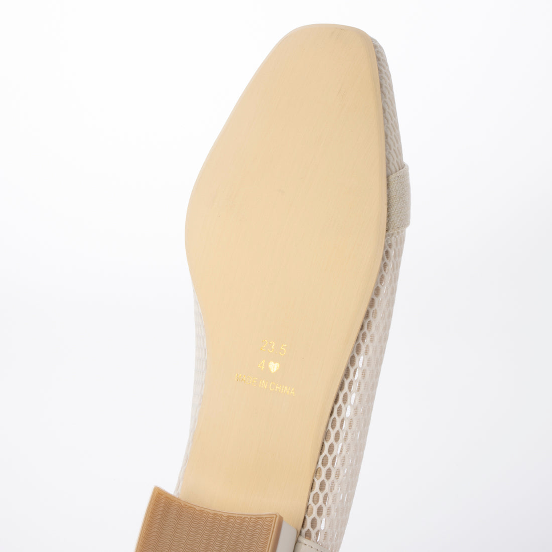 Mashugirl masyugirl [4E wide/large size] 2.5cm heel mesh pumps