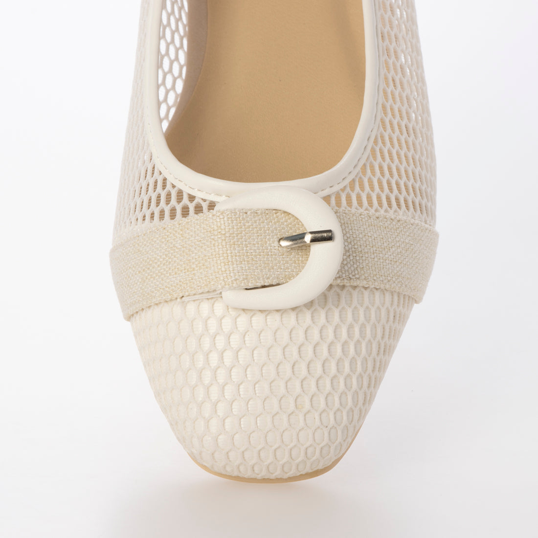 Mashugirl masyugirl [4E wide/large size] 2.5cm heel mesh pumps