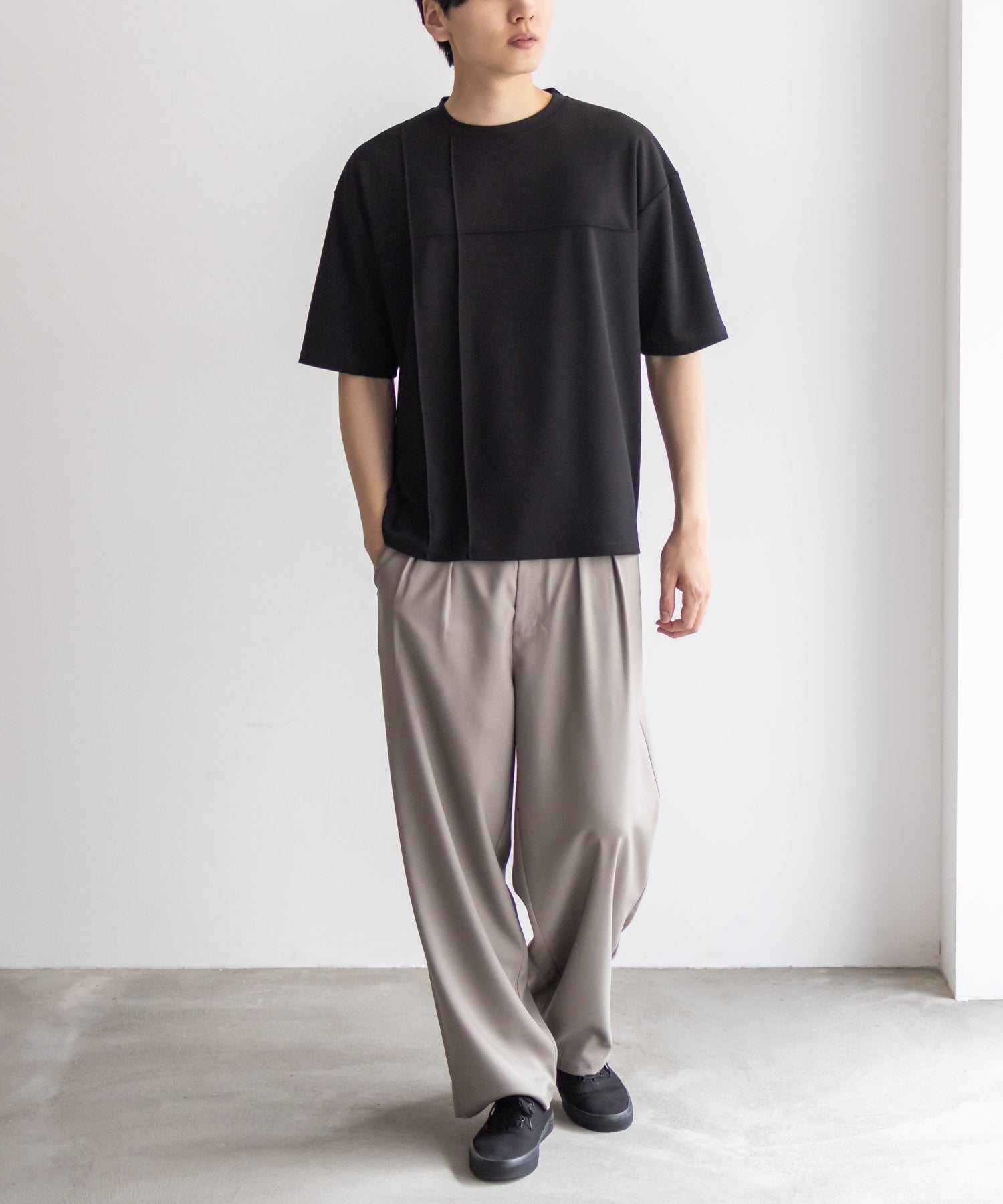 マックハウス Mac-House AIR Smoosy カットジョーゼットピンタックテーパードTシャツ （ブラック） ブラック