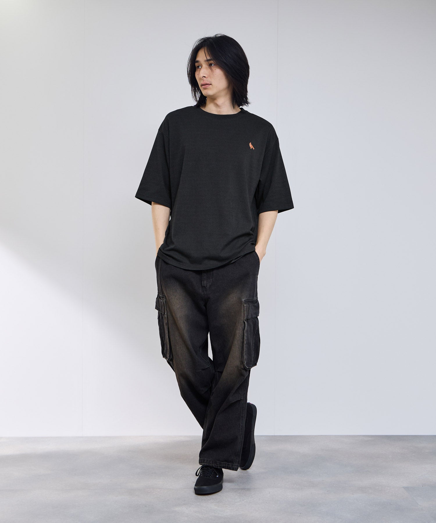 マックハウス Mac-House タフラク ワンポイント刺繍プリントTシャツ （ブラック） ブラック