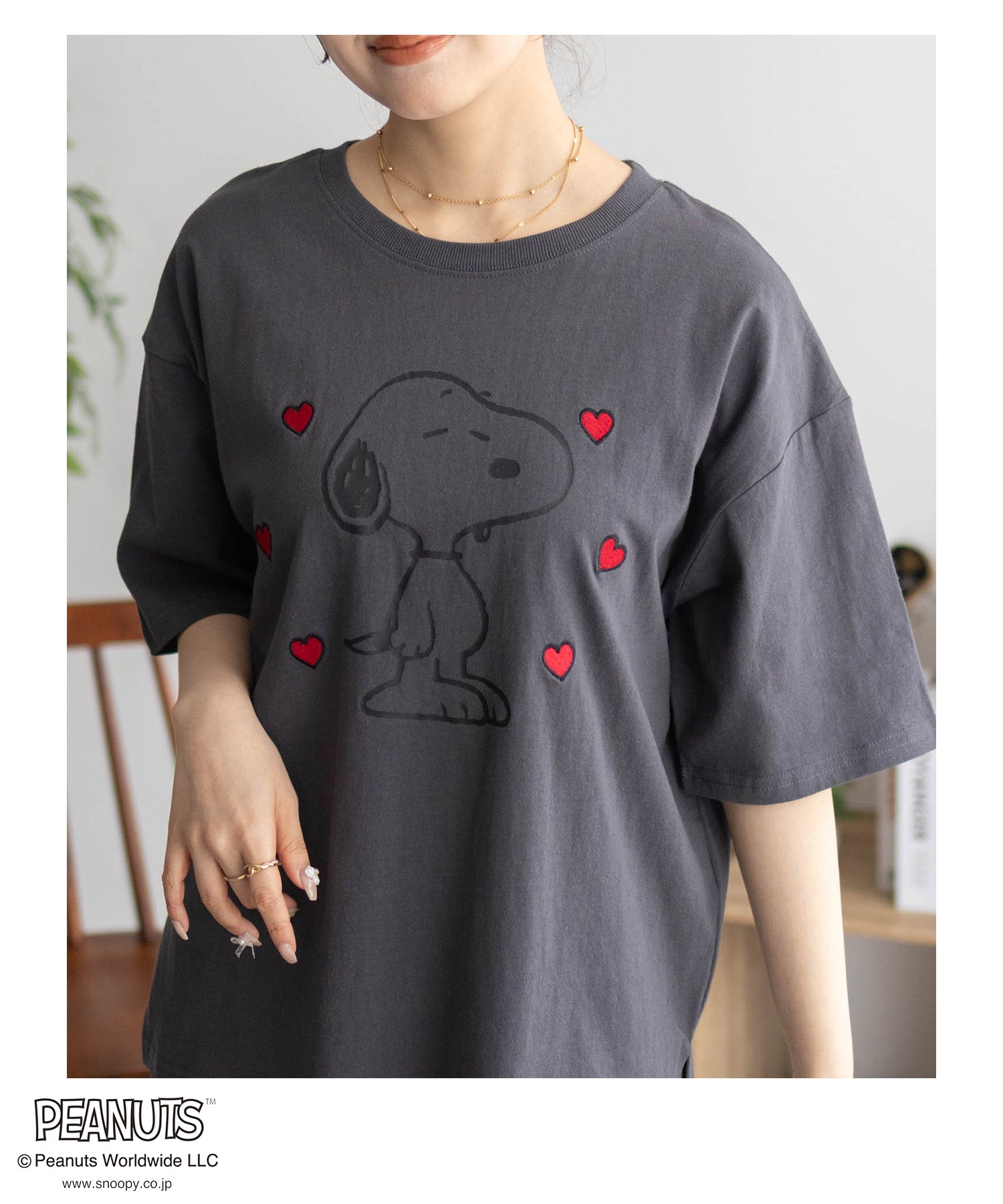 マックハウス Mac-House PEANUTS SNOOPY 刺繍プリントTシャツ （サックス） サックス