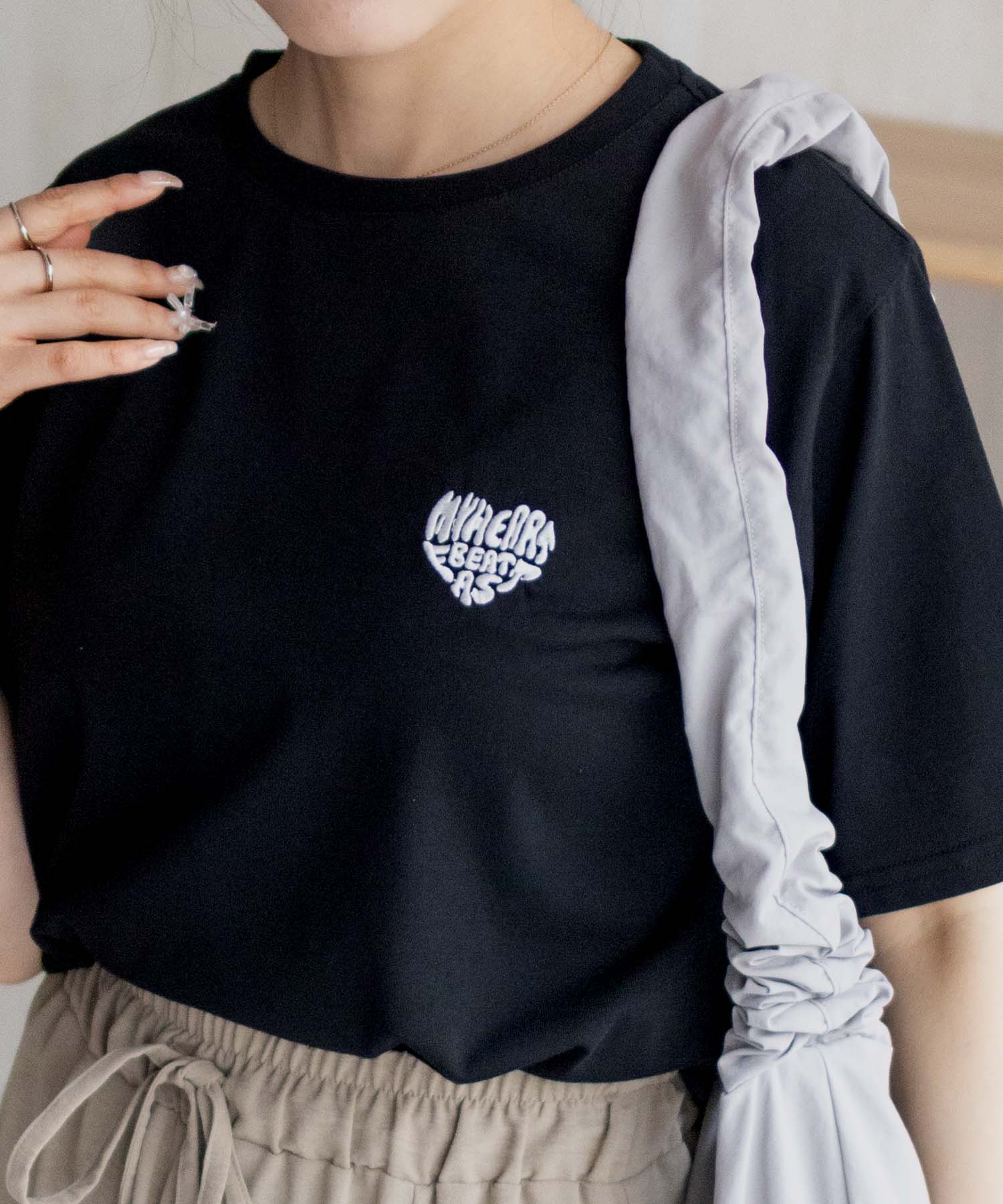 マックハウス Mac-House nAvy ハートロゴ刺繍Tシャツ （チャコール） チャコール