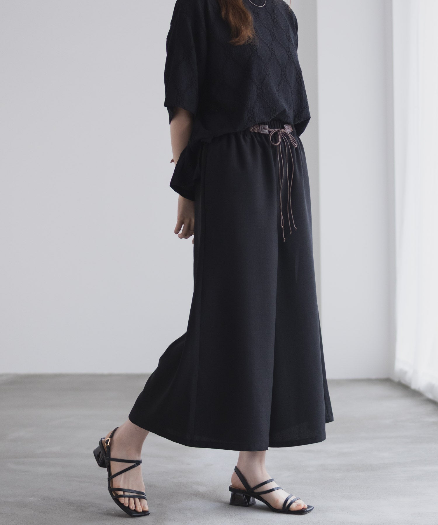 マックハウス Mac-House nAvy ベルト付きワイドクロップドパンツ （ブラック） ブラック