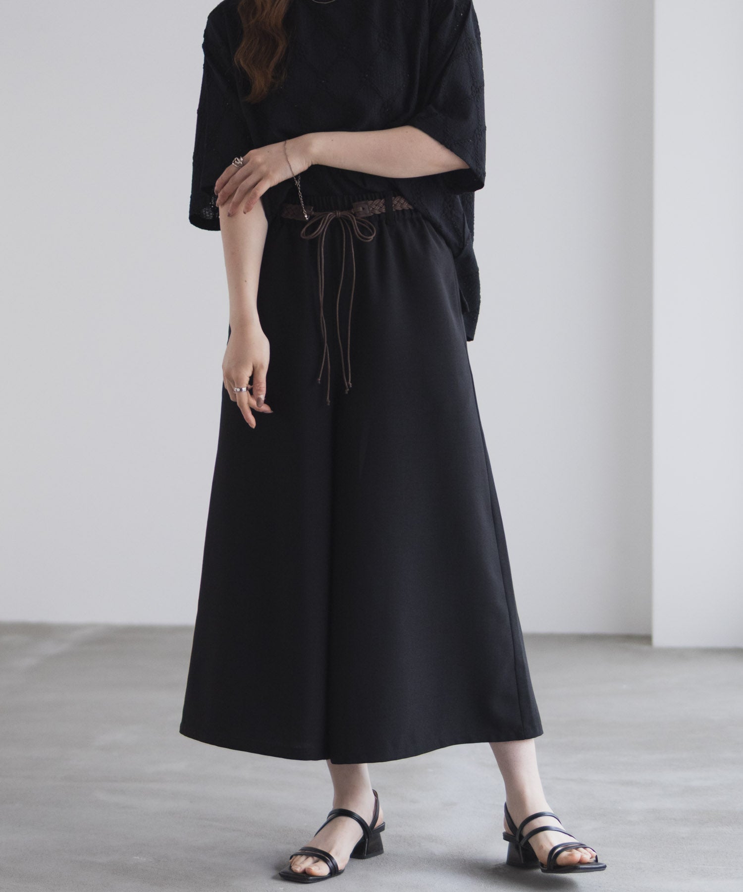 マックハウス Mac-House nAvy ベルト付きワイドクロップドパンツ （ブラック） ブラック