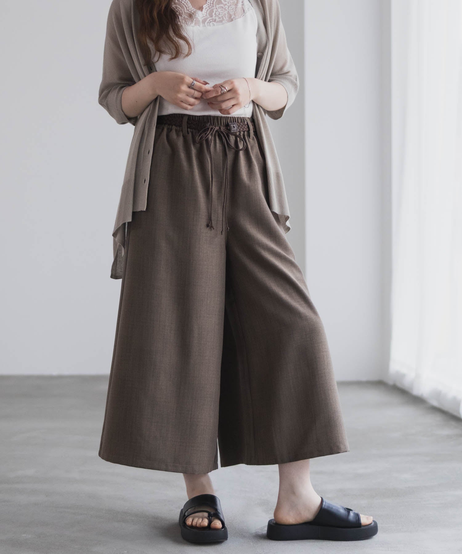 マックハウス Mac-House nAvy ベルト付きワイドクロップドパンツ （ブラック） ブラック