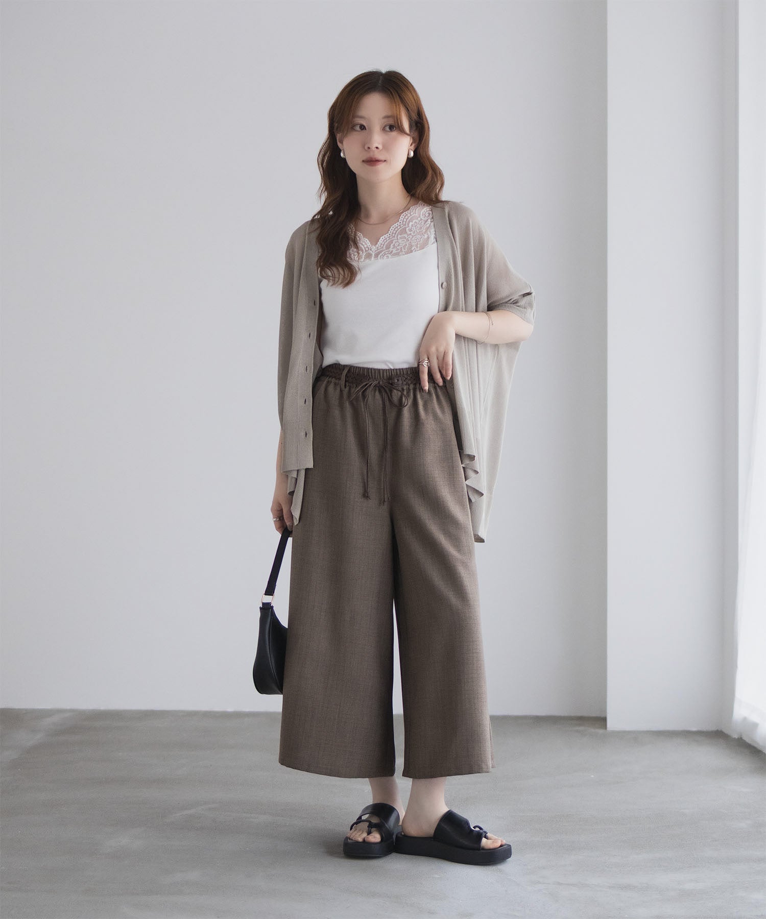 マックハウス Mac-House nAvy ベルト付きワイドクロップドパンツ （ブラック） ブラック