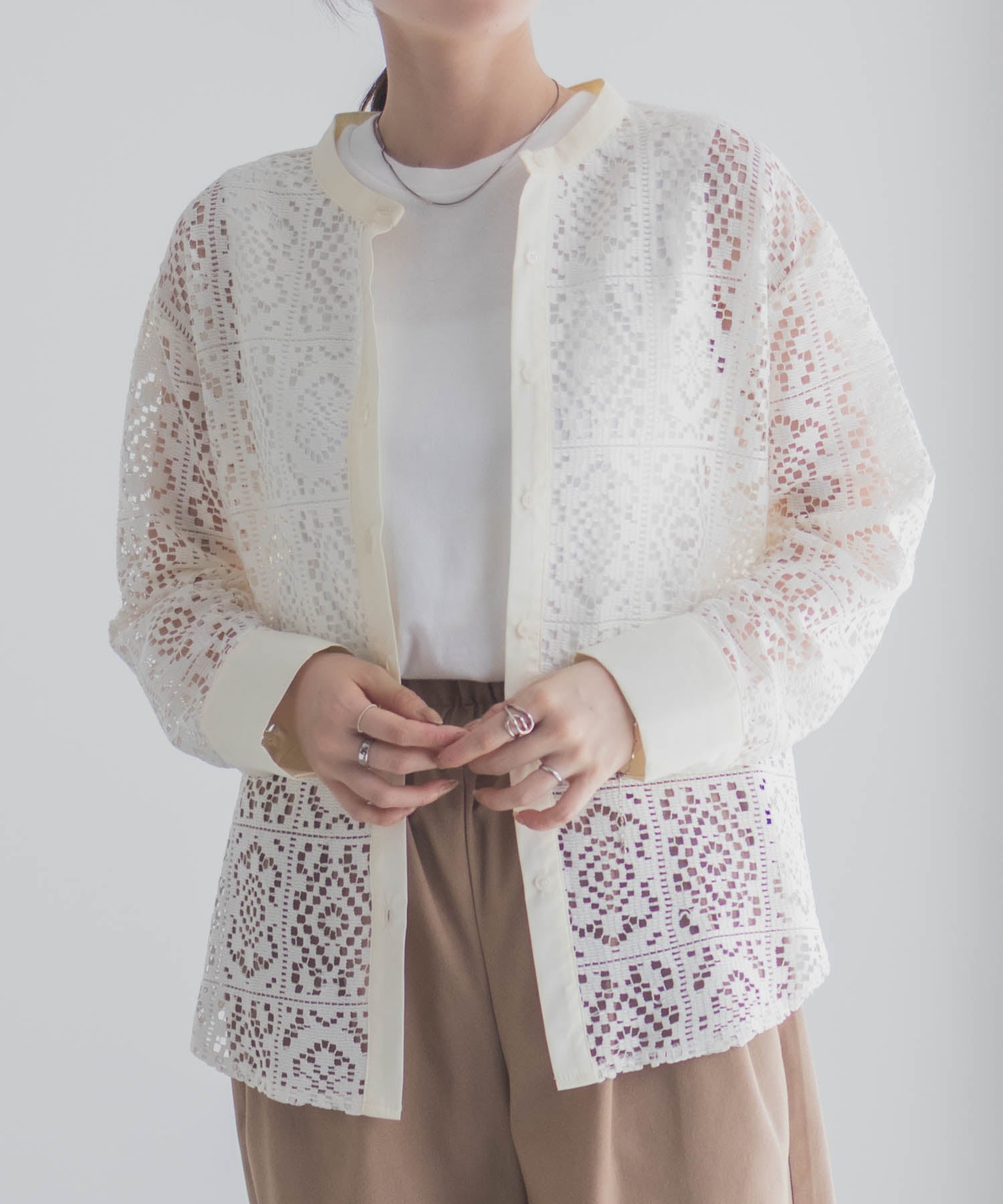 マックハウス Mac-House クロシェライクレース羽織ノーカラーシャツ （アイボリー） アイボリー