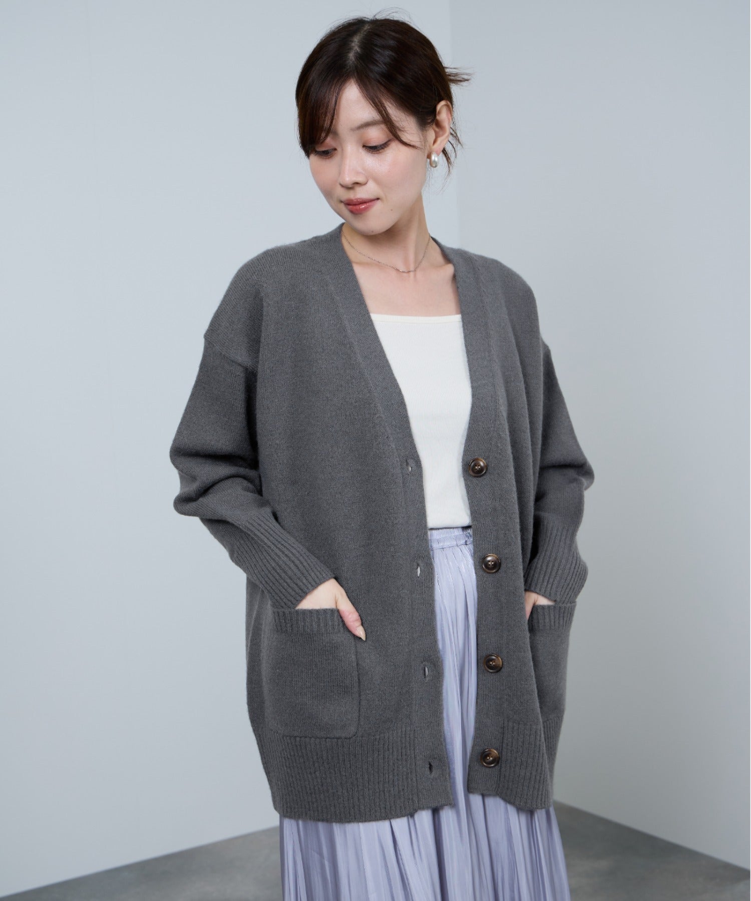 マックハウス Mac-House nAvy もちり もちもち 洗えるニット Vネックカーディガン （チャコール） チャコール