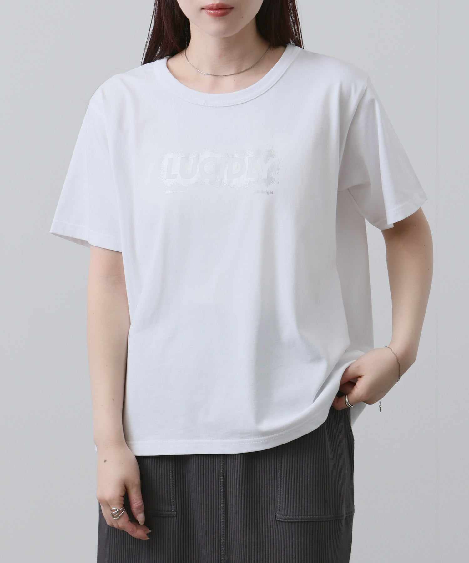 マックハウス Mac-House ベーシックプリントTシャツ （オフホワイト×フラワー刺繍） オフホワイト×フラワー刺繍