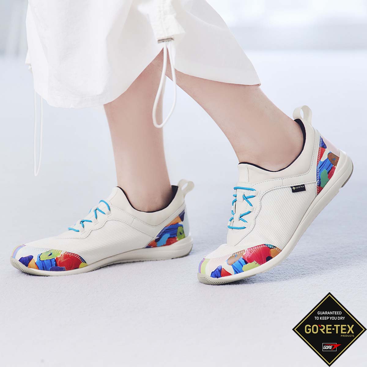 マドラスウォーク madras Walk 【GORE-TEX】 通勤快適トラベルウォーキングにもお勧め！ 疲れない快適軽量マルチプリントスニーカー MWL1004B （ホワイトプリント） ホワイトプリント