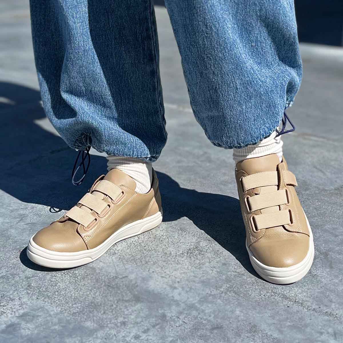 馬德拉斯步行 madras Walk 【GORE-TEX】升級為更舒適的灰色皮革 皮帶運動鞋 MWL1027