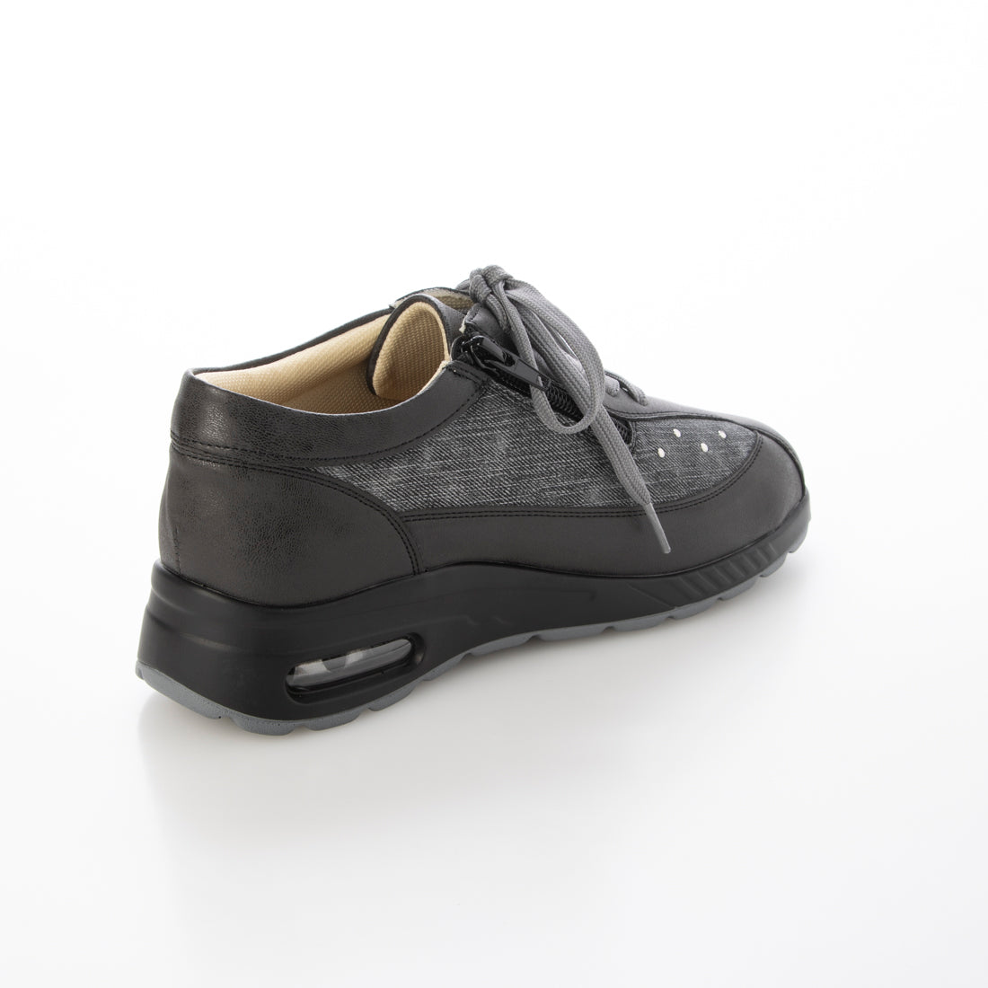 Marika MARIKA 5E Thick-soled Studded Sneakers