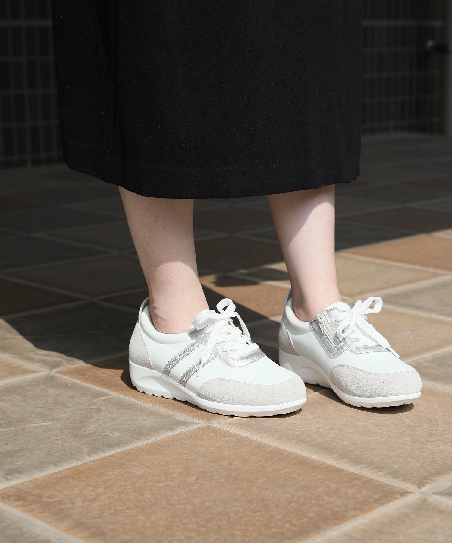 マリカ MARIKA 5Eサテン調レースアップスニーカー （white） white