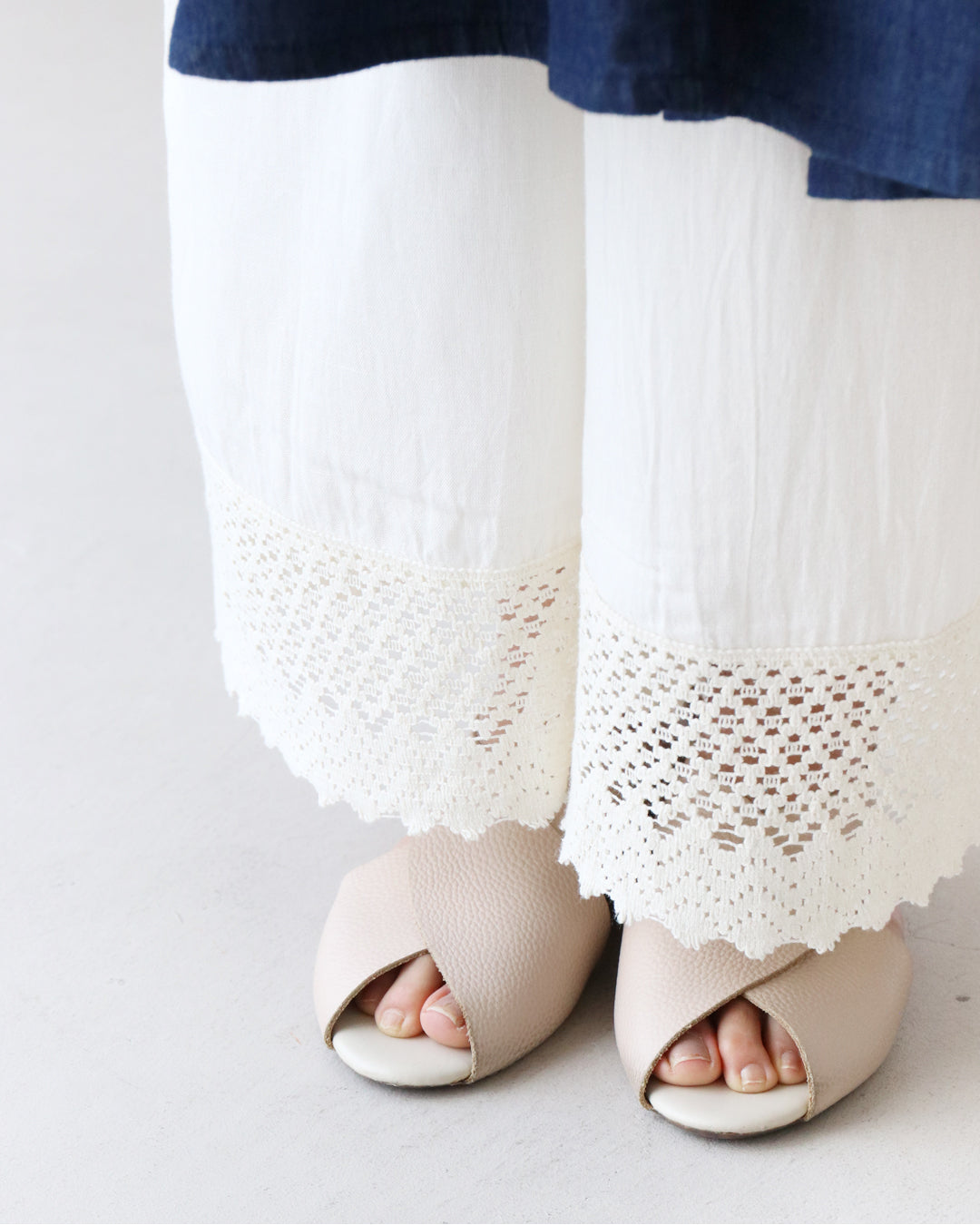 サンポクシェル sanpo kuschel 足元華やか 裾レースパンツ （アイボリー） アイボリー