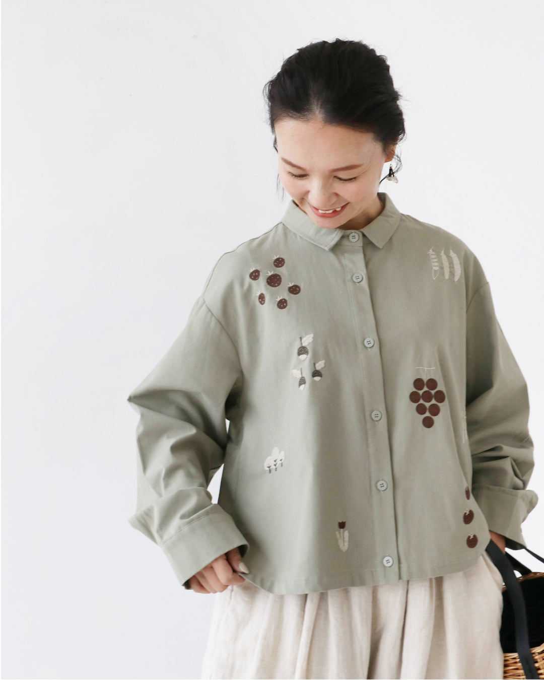 サンポクシェル sanpo kuschel たべもの刺繍シャツ （グリーン） グリーン