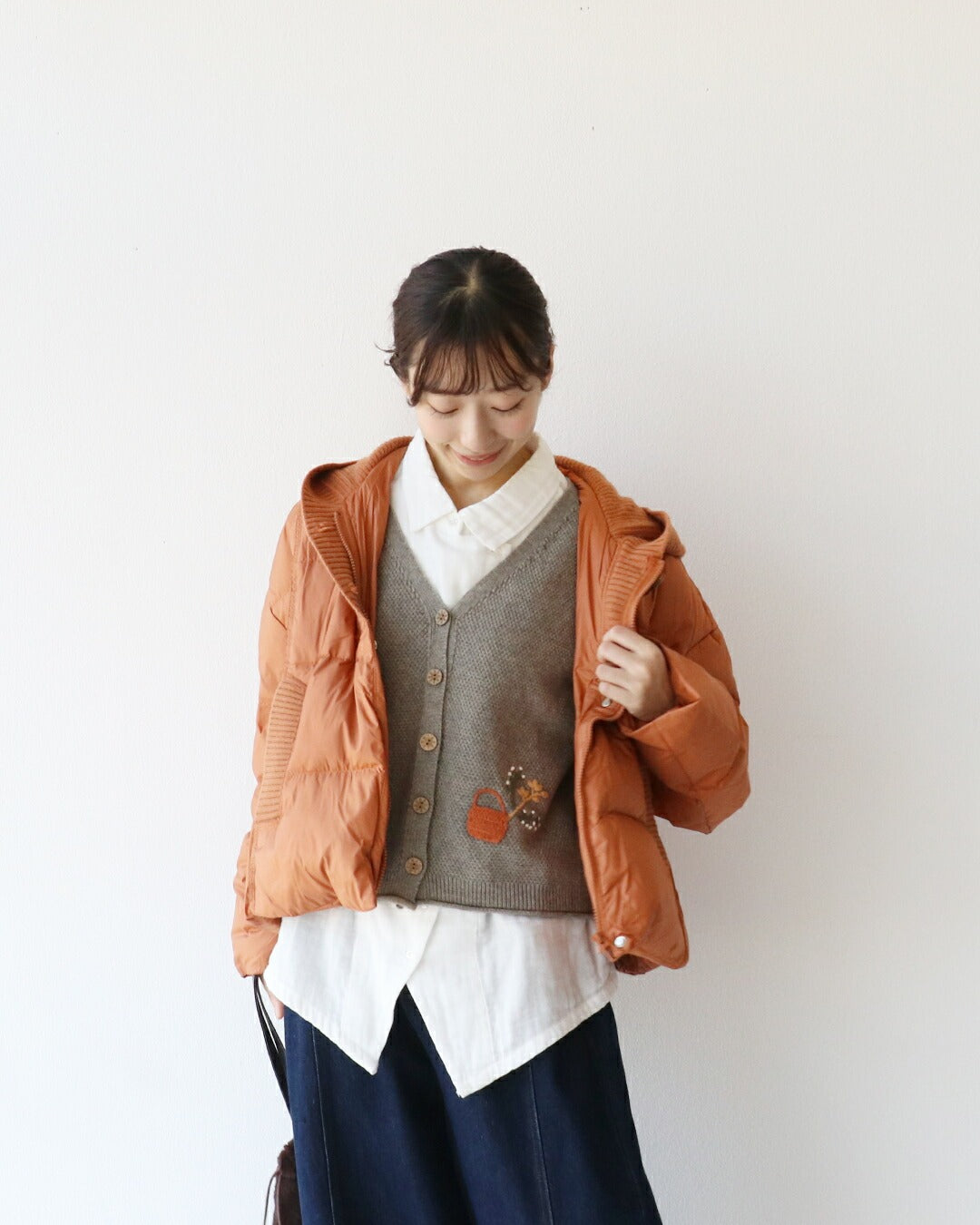 サンポクシェル sanpo kuschel ほっこり花刺繍ベスト （ライトグレー） ライトグレー