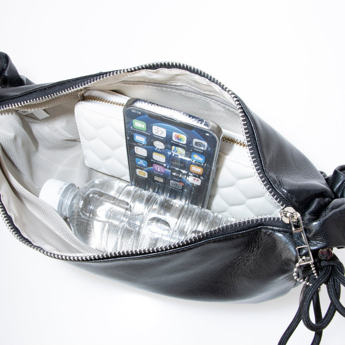 莫夫色 皺褶肩背的非對稱包