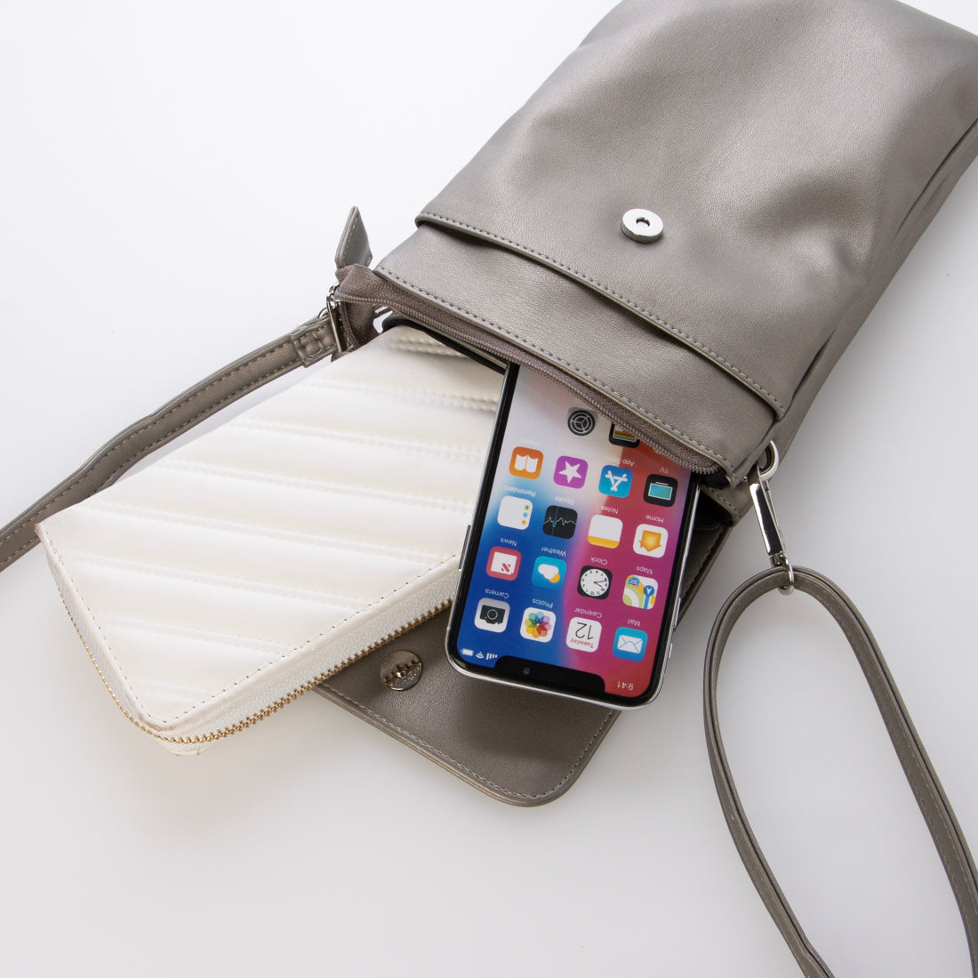 モーヴ mauve スマホショルダー 4ポケットフラップ型 ミニショルダー （ブロンズ） ブロンズ