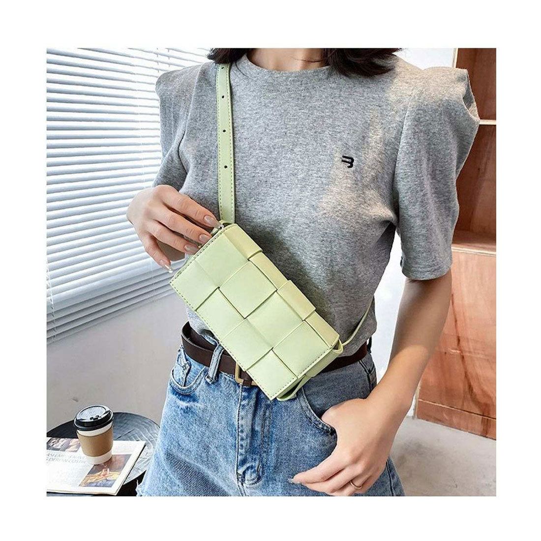 メゾンドラティール maison de LATIR 編み込みレザースクエアミニバッグ ミニショルダー（ブラック） ブラック