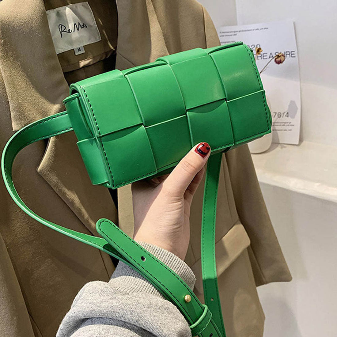 メゾンドラティール maison de LATIR 編み込みレザースクエアミニバッグ ミニショルダー（グリーン） グリーン