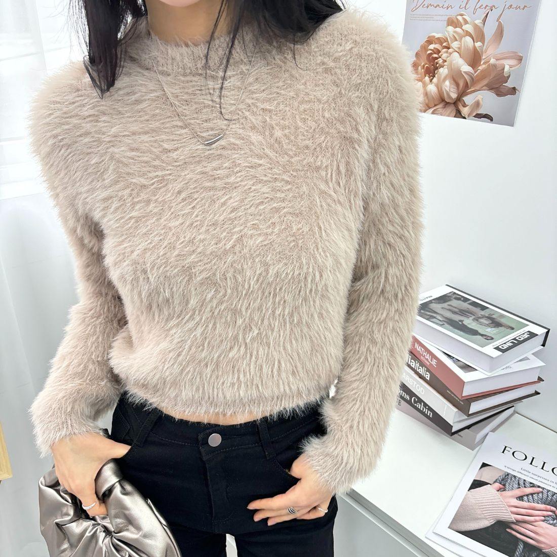 メゾンドラティール maison de LATIR ふわふわショート丈のシャギーニット