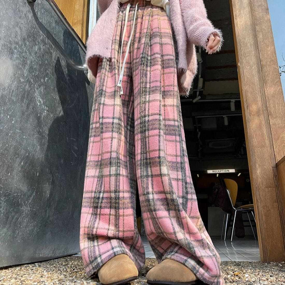 maison de LATIR Warm and Comfortable Checkered Wide Pants