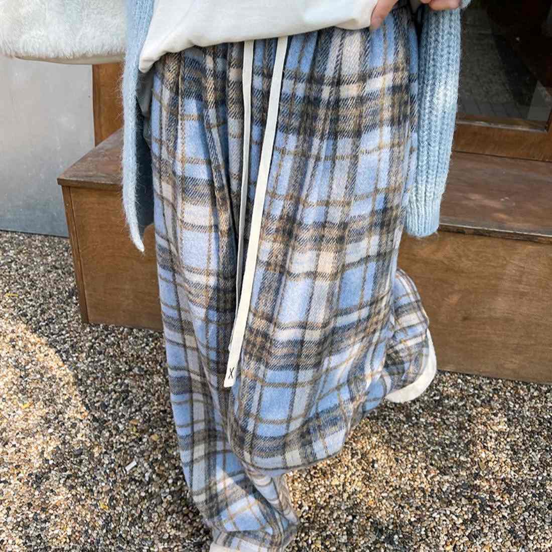 maison de LATIR Warm and Comfortable Checkered Wide Pants