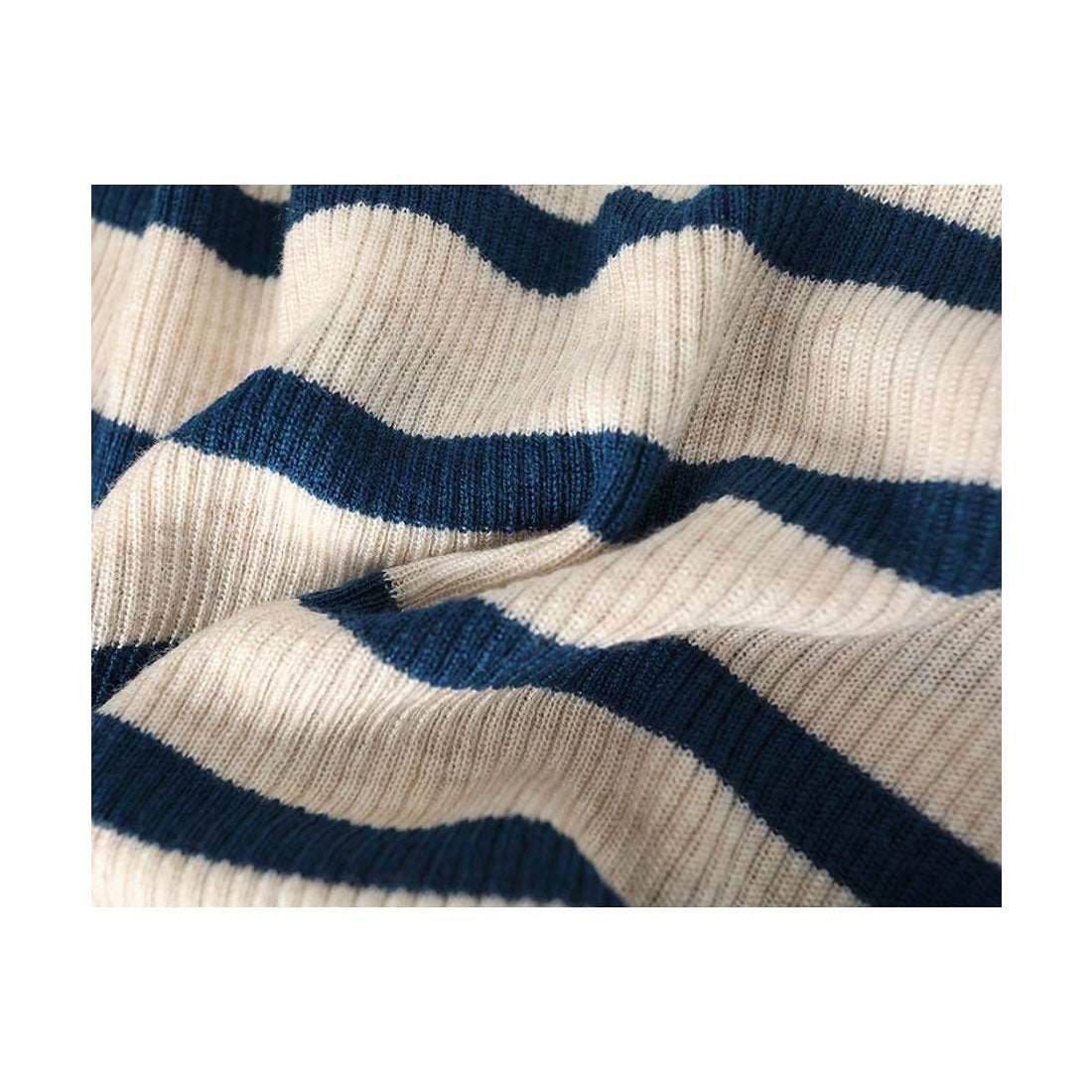 メゾンドラティール maison de LATIR ストライプ柄VネックTシャツ