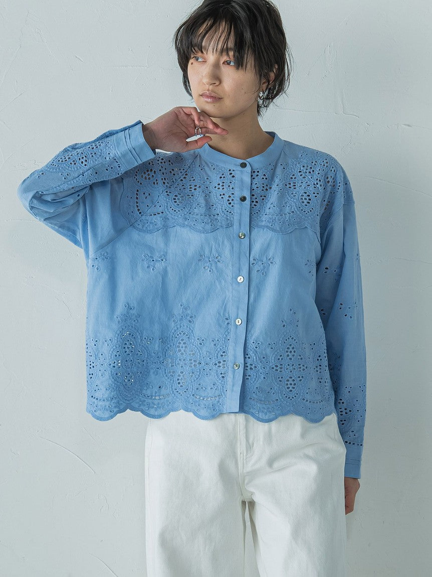 メイソングレイ MAYSON GREY 叶えるスカラップ刺繍クロップドシャツ≪手洗い可能≫ （ブルー） ブルー