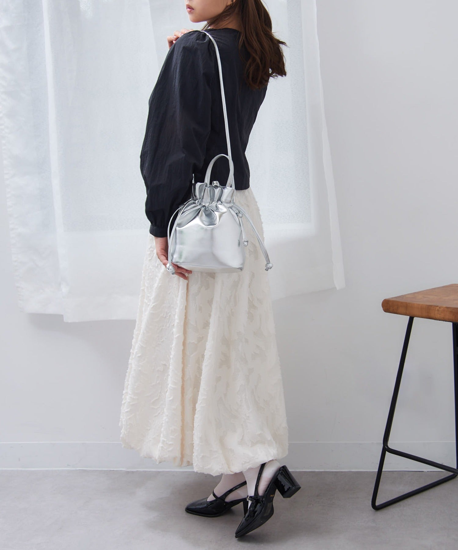 マガジンデモードシュシュ MAGASIN DE MODE Chou Chou メタリック巾着2wayショルダー （シルバー） シルバー