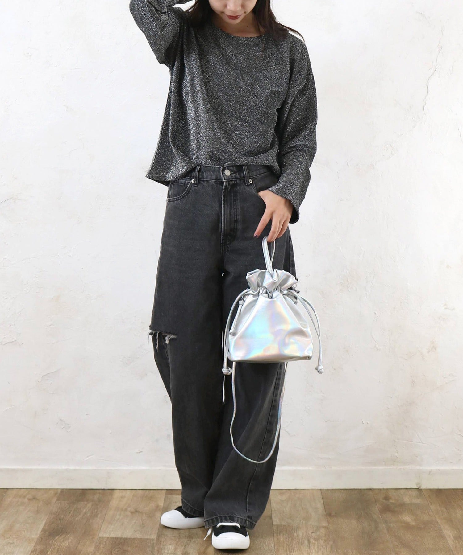 マガジンデモードシュシュ MAGASIN DE MODE Chou Chou メタリック巾着2wayショルダー （シルバー） シルバー