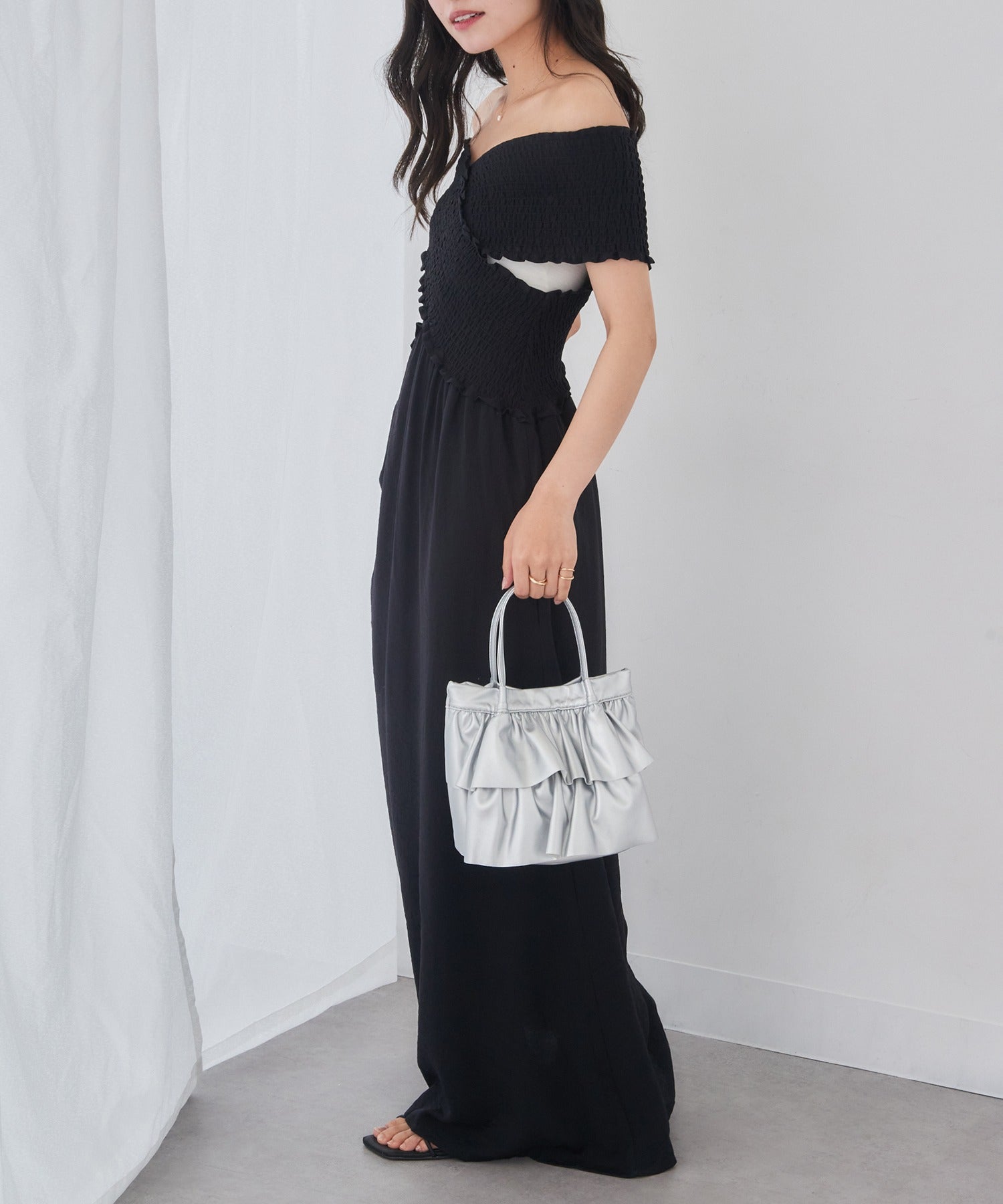 マガジンデモードシュシュ MAGASIN DE MODE Chou Chou ラッフルミディトート SNBD （シルバー） シルバー