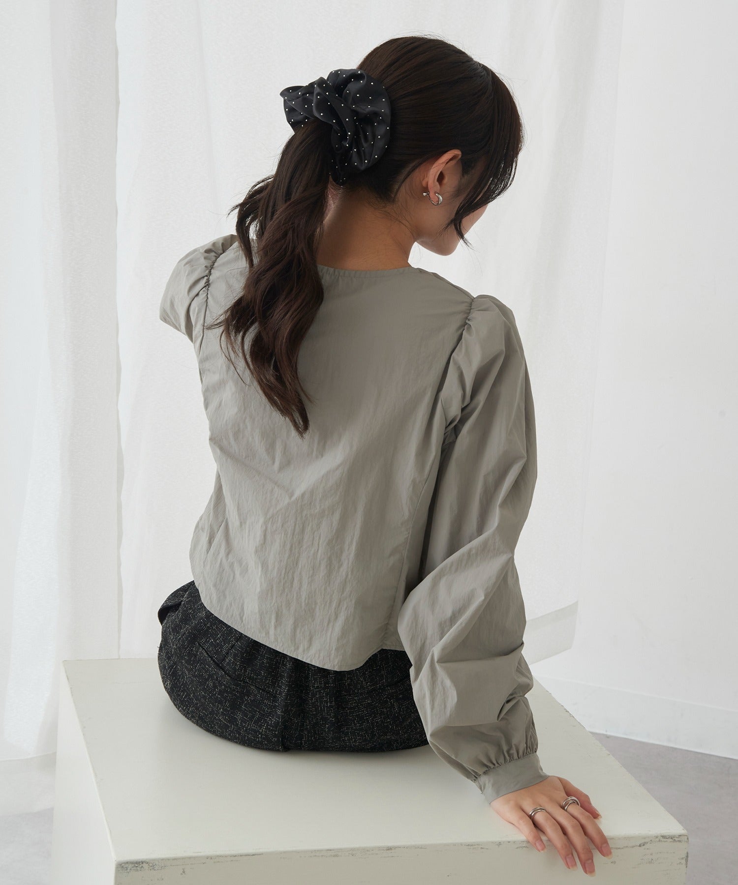 マガジンデモードシュシュ MAGASIN DE MODE Chou Chou シュシュ ドット柄 ビッグ カラー ヘアゴム ヘアポニー OSWY （ブラック） ブラック