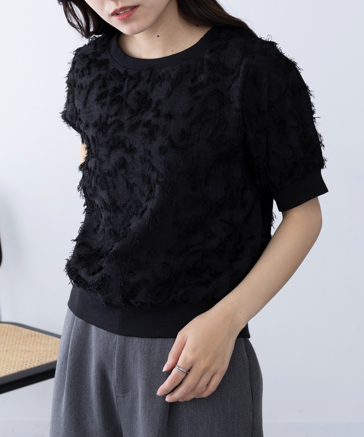 マガジンデモードシュシュ MAGASIN DE MODE Chou Chou フリンジジャカードプルオーバー trc （ブラック） ブラック
