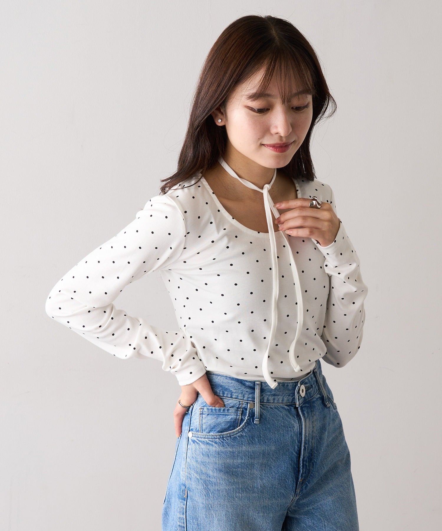マガジンデモードシュシュ MAGASIN DE MODE Chou Chou ドットリボン付きプルオーバー DTK （オフホワイト） オフホワイト