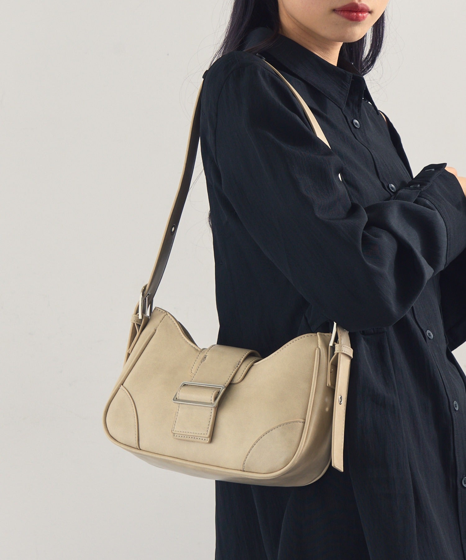 マガジンデモードオンジェナ MAGASIN DE MODE Onjna ハーフムーンベルトバッグ SNBD （アイボリー） アイボリー