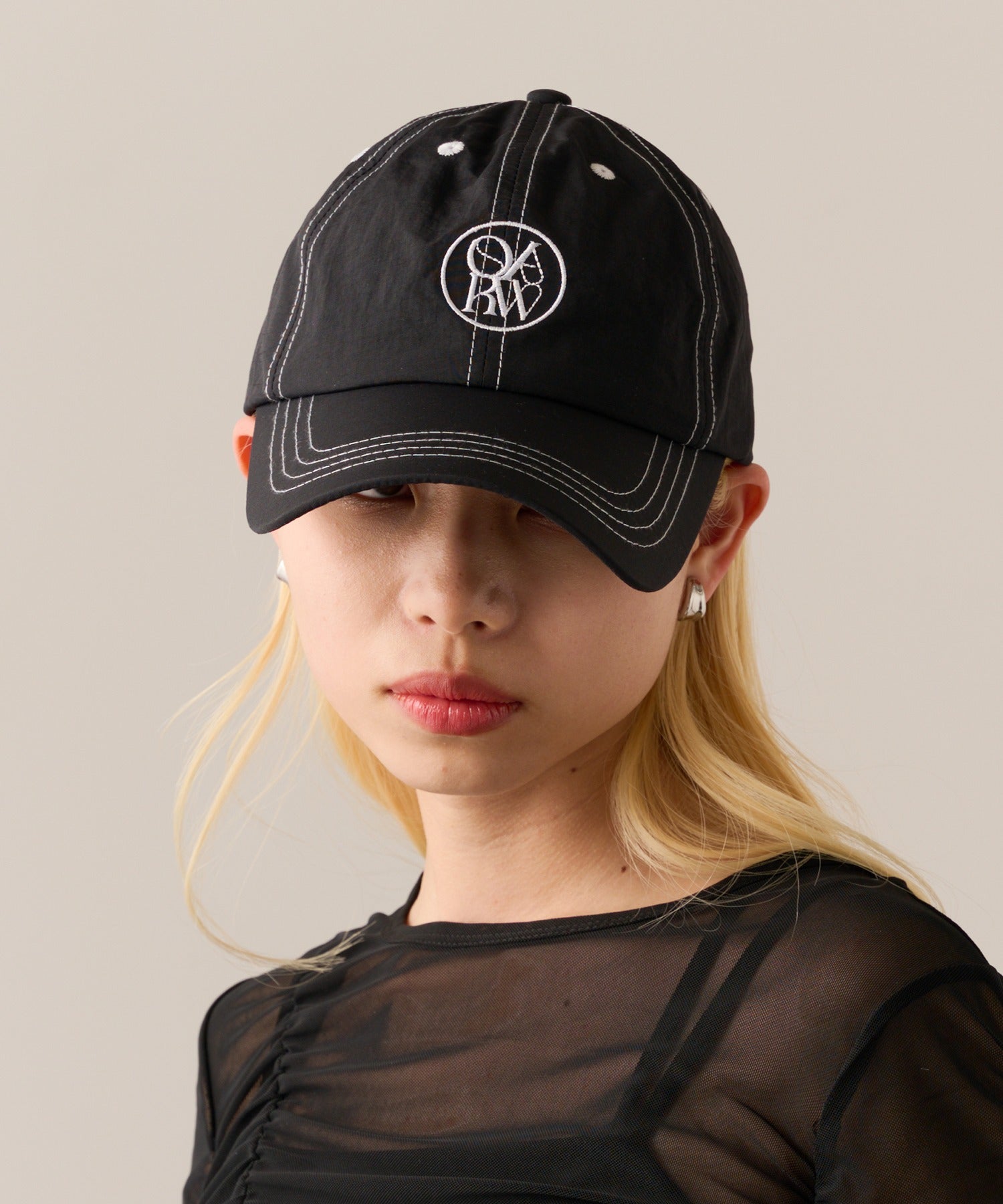 マガジンデモードオンジェナ MAGASIN DE MODE Onjna 配色ステッチキャップ GLR （ブラック） ブラック