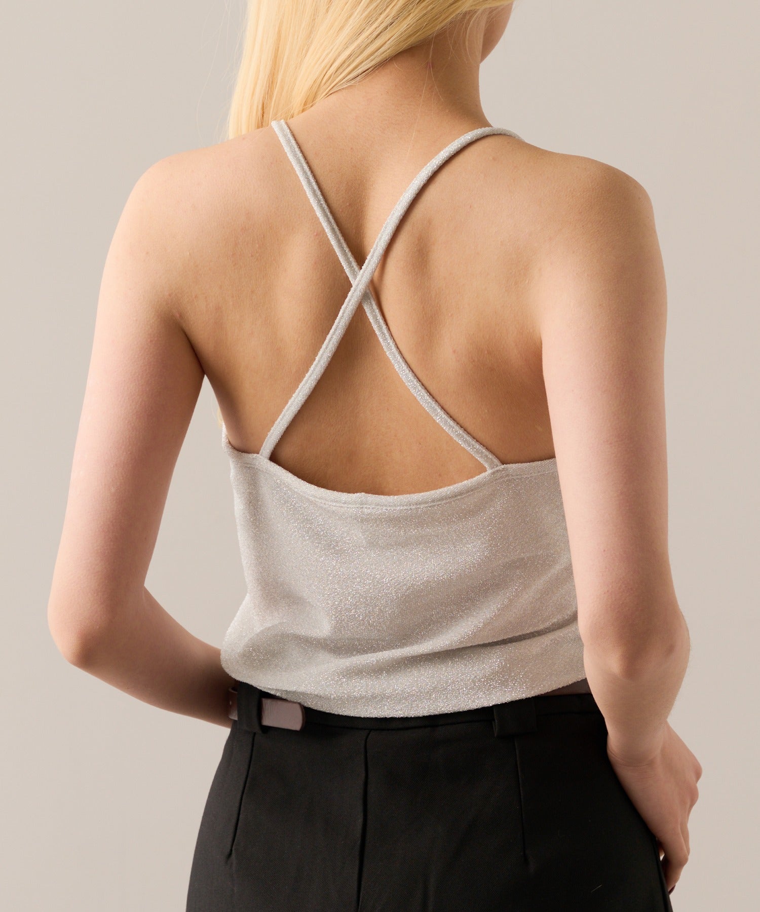 マガジンデモードオンジェナ MAGASIN DE MODE Onjna Glitter back cross camisole / ラメバッククロス カップ付きキャミソール DTK （オフホワイト） オフホワイト