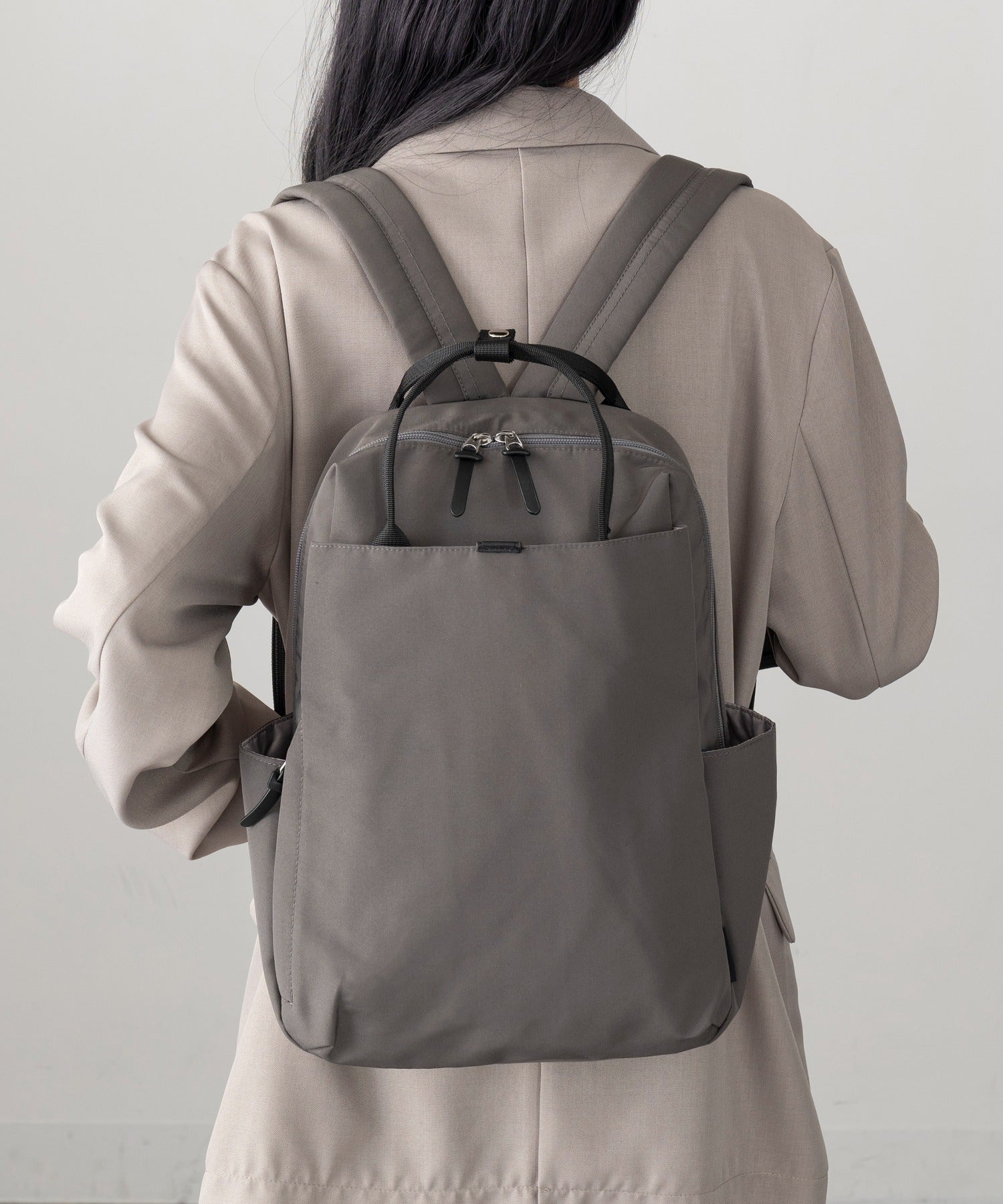 エーバイマガジンデモード A by MAGASIN DE MODE e.e.p.ナローハンドルリュック SNBD （チャコールグレー） チャコールグレー