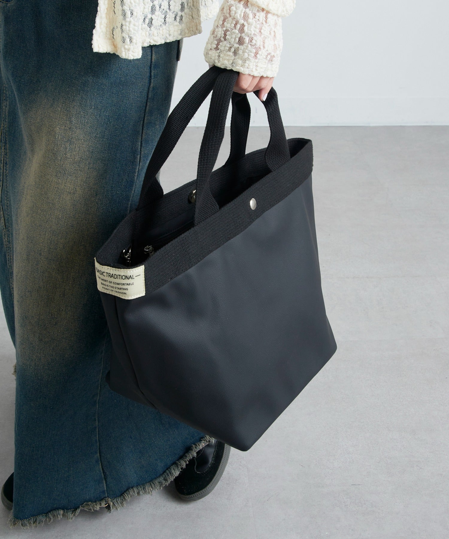 マガジンデモードエー MAGASIN DE MODE A ミニョントートラージ SNBD （ブラック） ブラック
